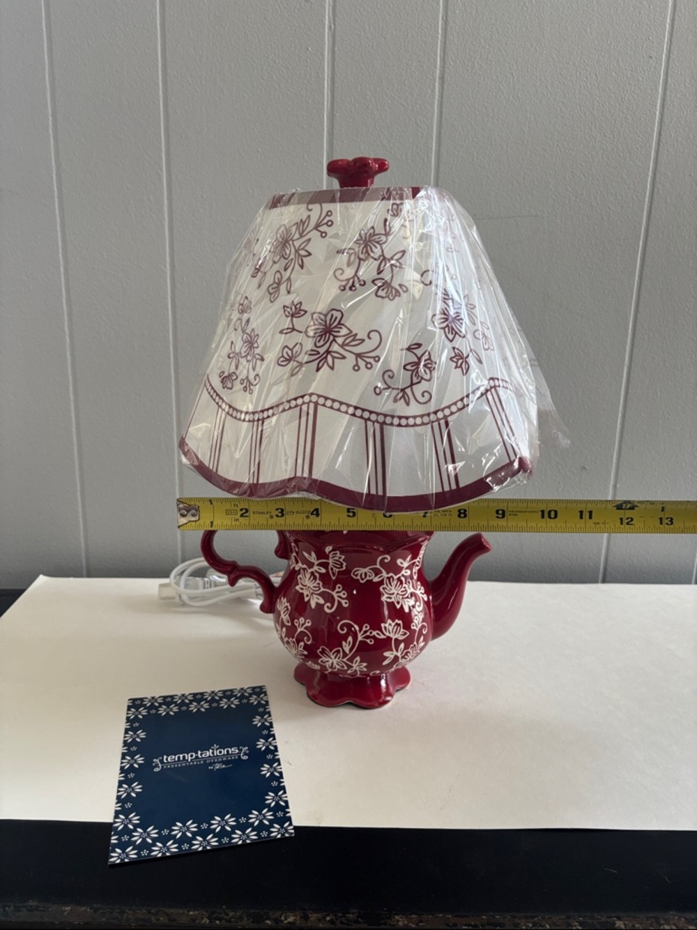Temp-Tations Cranberry Teapot Lamp with matching shade.Very Rare! - Picture 8 of 9